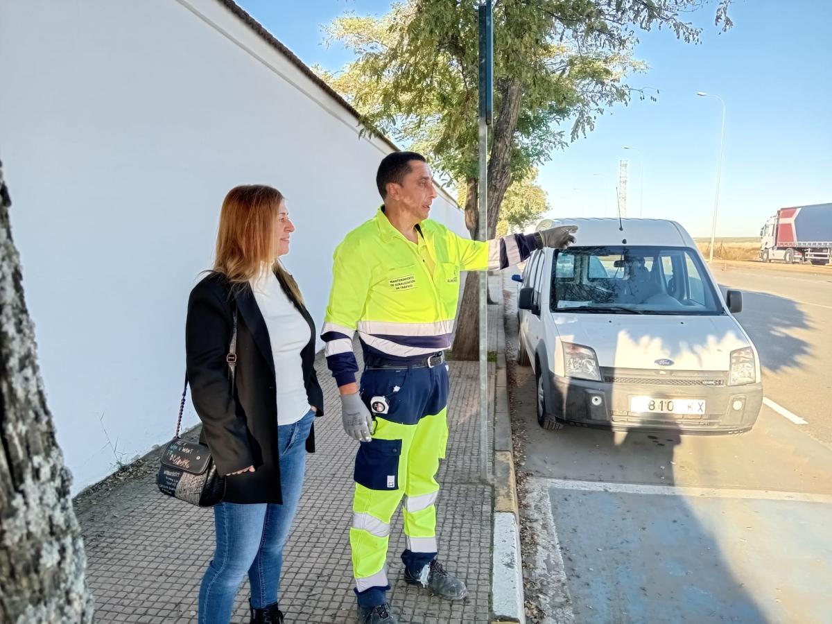 El Ayuntamiento adquiere una máquina para el repintado de la señalización horizontal de las calles