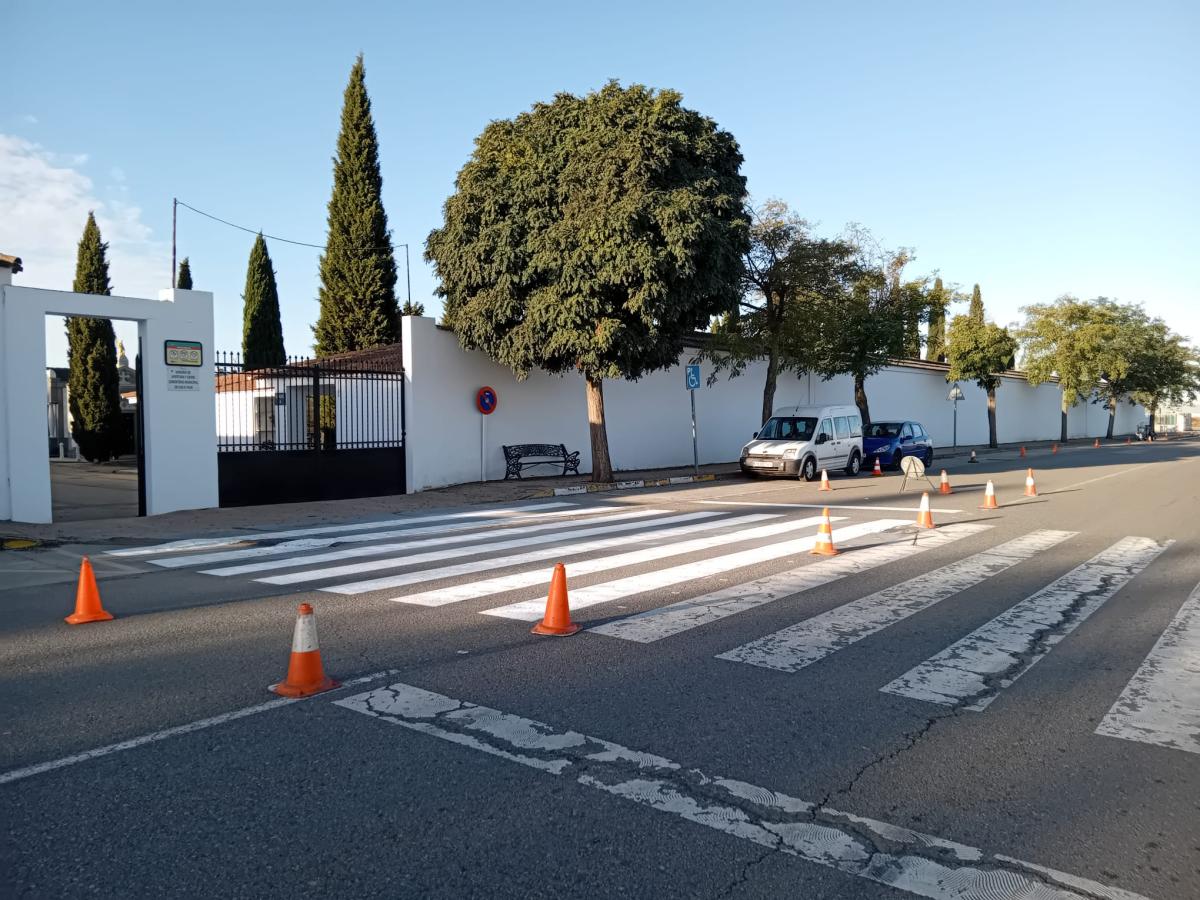 El Ayuntamiento adquiere una máquina para el repintado de la señalización horizontal de las calles