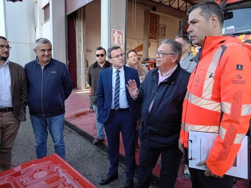 El parque de bomberos cuenta con un nuevo vehículo tipo pick-up